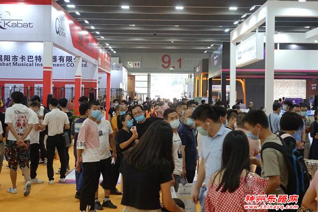 【2020广州乐器展展会回顾】电声馆，释放热血沸腾的音乐激情