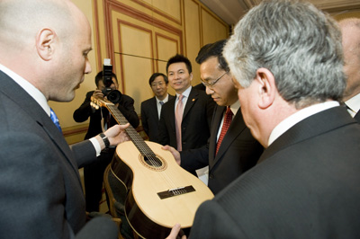 世界名琴 西班牙国礼Rodriguez古典吉他