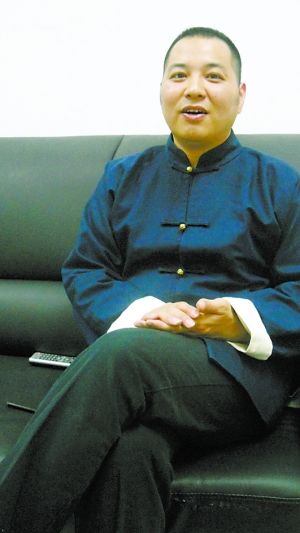 10多岁进城才学琴画今成古琴家还懂修琴