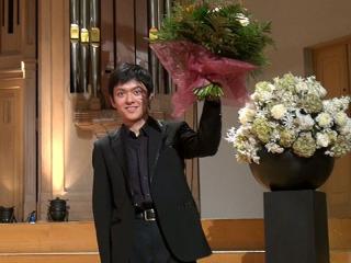 2012年国际音乐大奖赛  年小提琴家拿第五