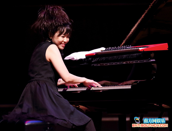上原广美广州音乐会狂野上演 造爵士钢琴音乐派对