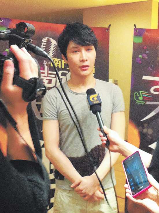 个性选手纷纷亮相  民歌大赛舞台多姿多彩