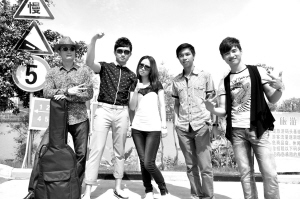 民歌赛打时尚牌帅哥靓妹成赢家