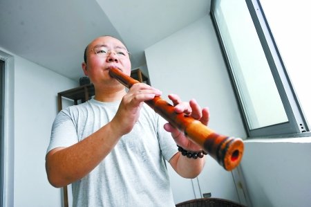 尺八失传近千年 大学教师辞职奏响复兴之音