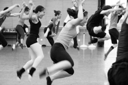 陈村赵丽宏等探班《猫》 称其不只是一场华丽秀