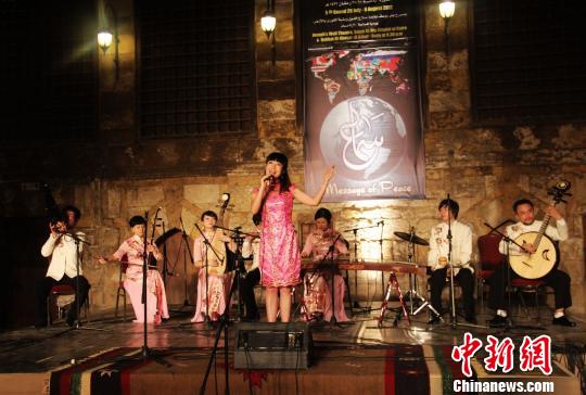 湖南民乐团赴埃及演出  尼罗河畔上演最炫中国风