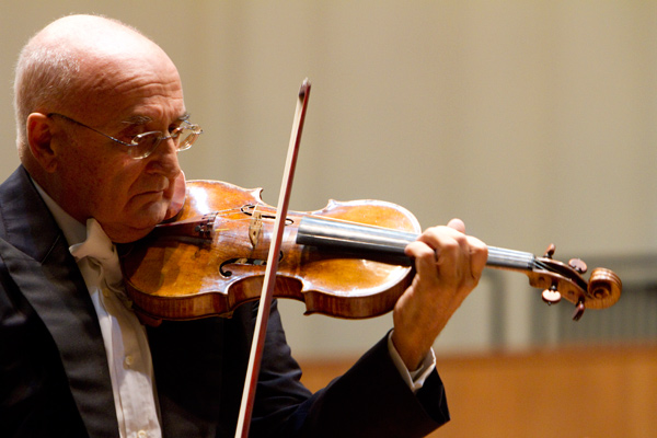 小提琴大师阿卡多来华将办“琴声如歌”音乐会