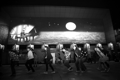 布赫宾德首演淡定完成 将奏响贝多芬全套奏鸣曲