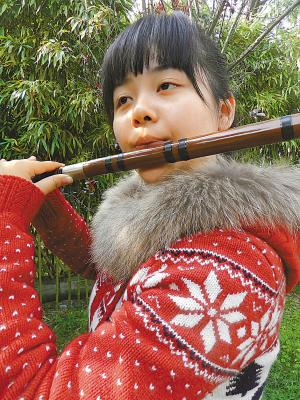 江西小云雀 展翅上苍穹