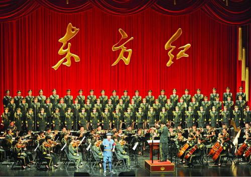 13日和14日连续三天,青年男高音歌唱家张英席跟随中国总政歌舞团到