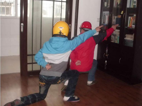 指挥歼15起降姿势&ldquo;航母style&rdquo;火爆网络【17】