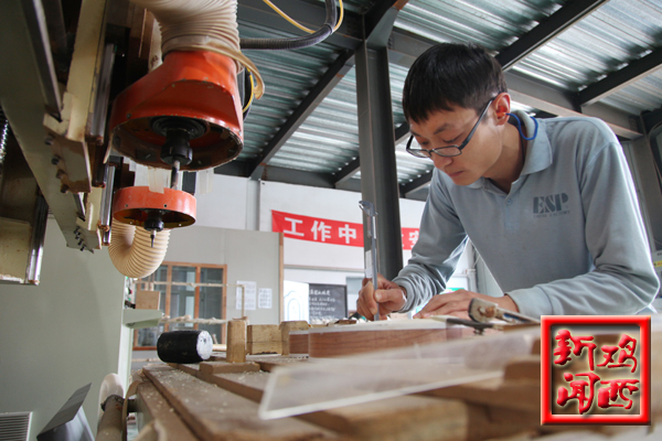 中日合资产的“ESP”牌电吉他销往欧美日