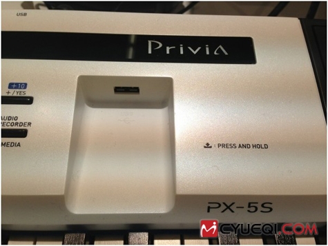 CASIO卡西欧PX-5S数码钢琴