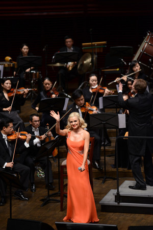 凯瑟琳詹金斯两场音乐会唱响深圳湾