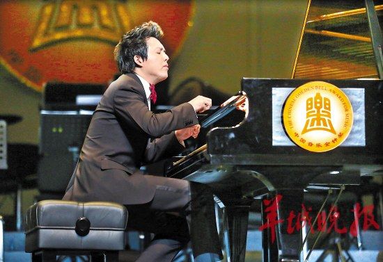 李云迪倾情演奏肖邦乐曲