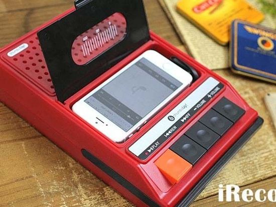 日本推出红白机板版iPhone音乐底座