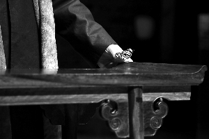 &ldquo;开拓民族音乐，赔赚都是得&rdquo;