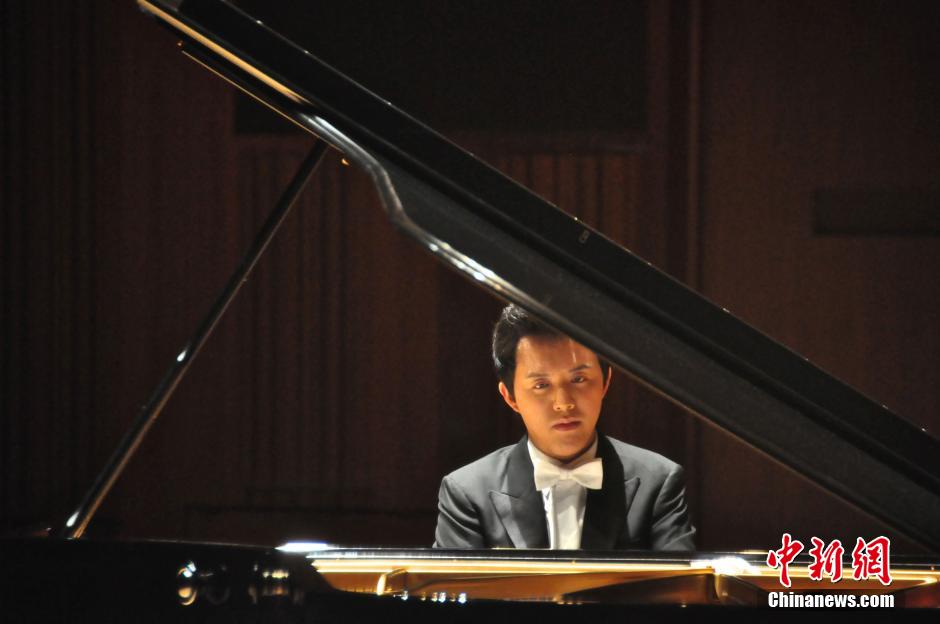 李云迪东京钢琴演奏会引发抢票热潮