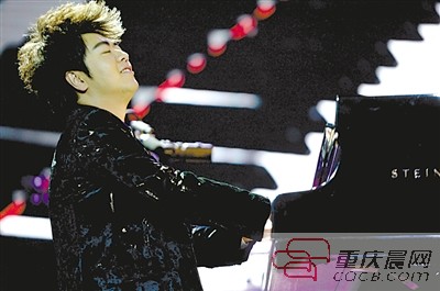 郎朗新年音乐会昨晚奏响重庆大礼堂