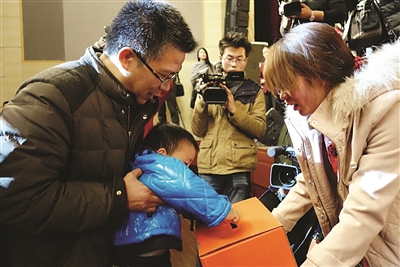 苏州青年钢琴家开音乐会&nbsp;为素不相识白血病新郎募捐