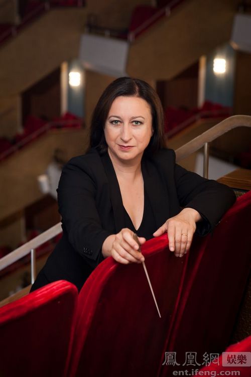 西蒙娜·杨女性指挥第一人带您聆听“传奇”