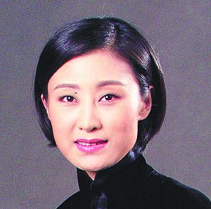 生活中的张火丁天然素净。