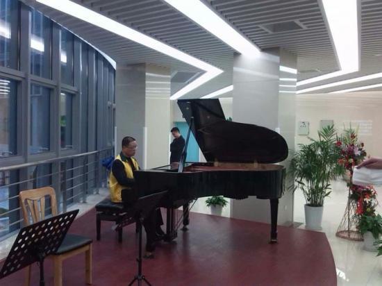 点击图片翻到下一页>>