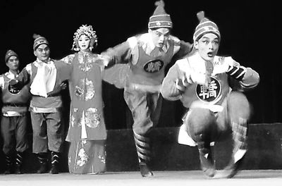 河南豫剧院青年团在台湾清华大学展风采。