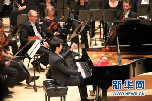 郎朗加拿大携手多伦多交响乐团共庆新春