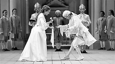 反思歌剧中的“假凤虚凰”现象