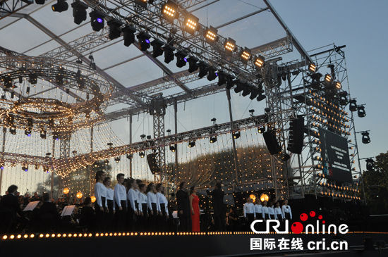 法国举行国庆音乐会 朗朗再度受邀献艺