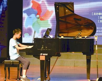 “钢琴之星”比赛人气暴涨 奖项被张氏儿童包揽
