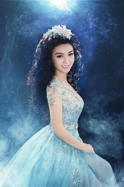 90后美女温森岚办独唱音乐会