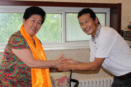 首届全国少数民族展演 访谈专家孟玲和糜若如