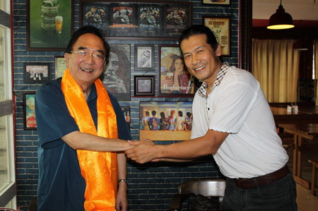 首届全国少数民族展演 访谈专家孟玲和糜若如