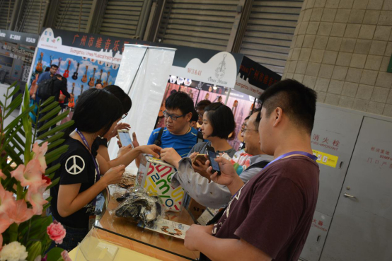 Nices 2016上海国际乐器展完美收官 Koaloha Boss现场指导