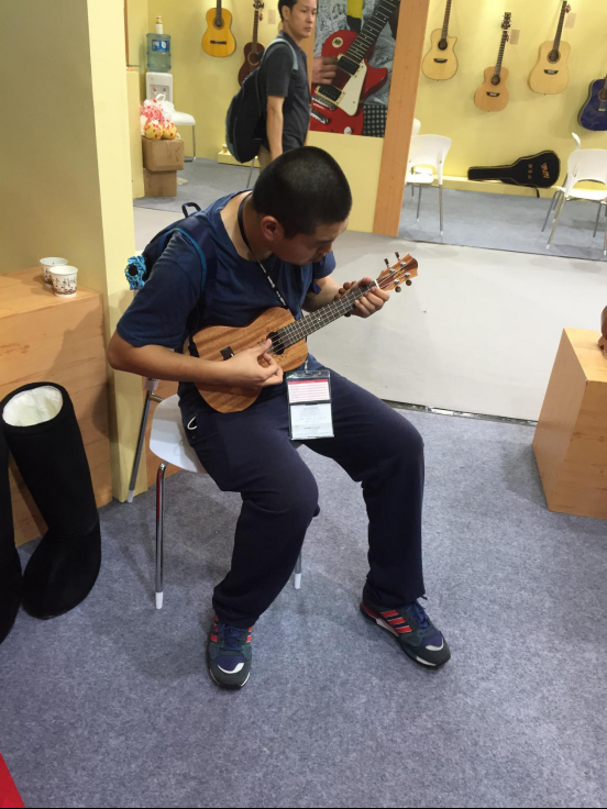 Nices 2016上海国际乐器展完美收官 Koaloha Boss现场指导