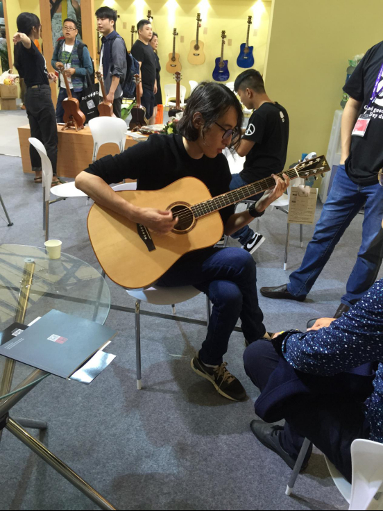 Nices 2016上海国际乐器展完美收官 Koaloha Boss现场指导