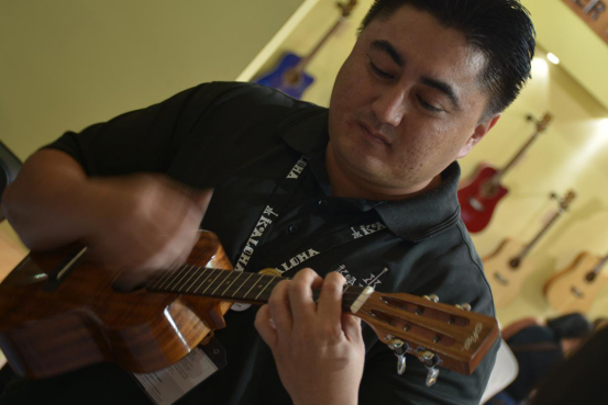 Nices 2016上海国际乐器展完美收官 Koaloha Boss现场指导