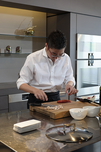 懂厨艺的钢琴家赵胤胤