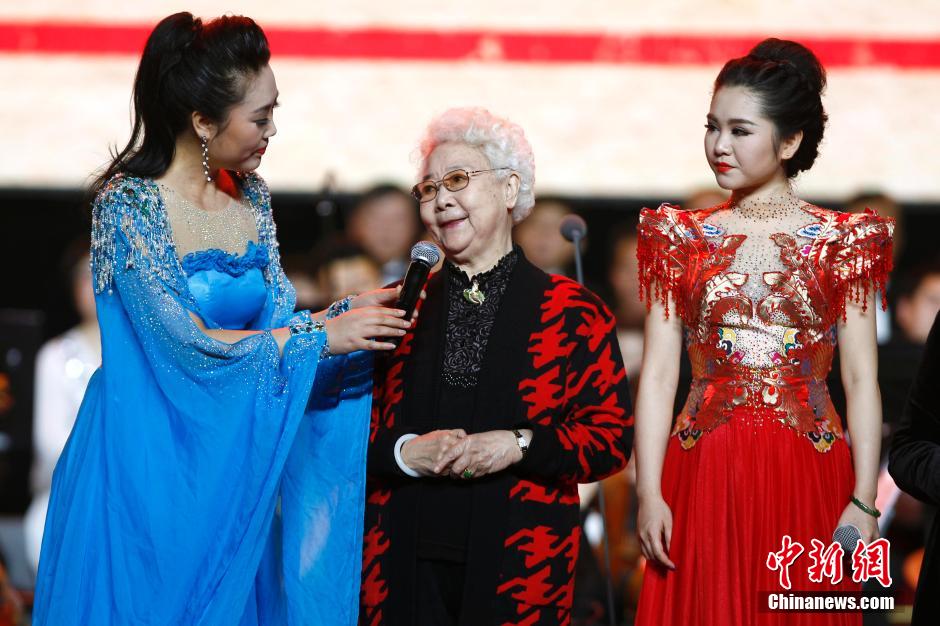 “情深意长”情景音乐会北京举行(组图)