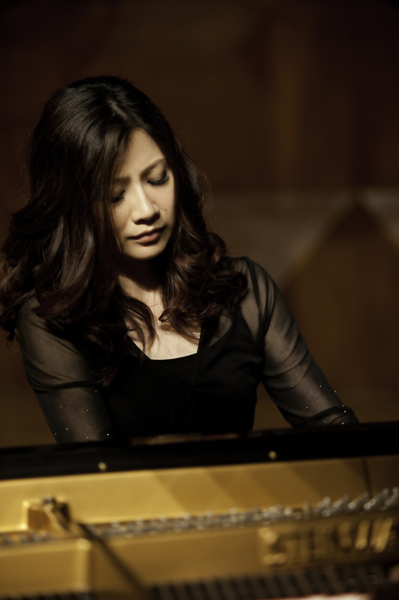 钢琴演奏家朱楣学为人师行为世范的践行者