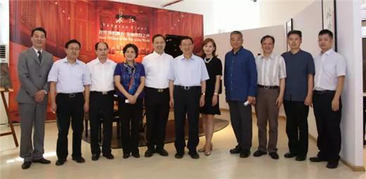 文化部部长雒树刚调研柏斯音乐集团钢琴生产基地