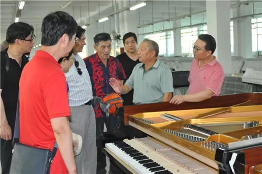 众多国内外著名钢琴家齐访烟台博斯纳