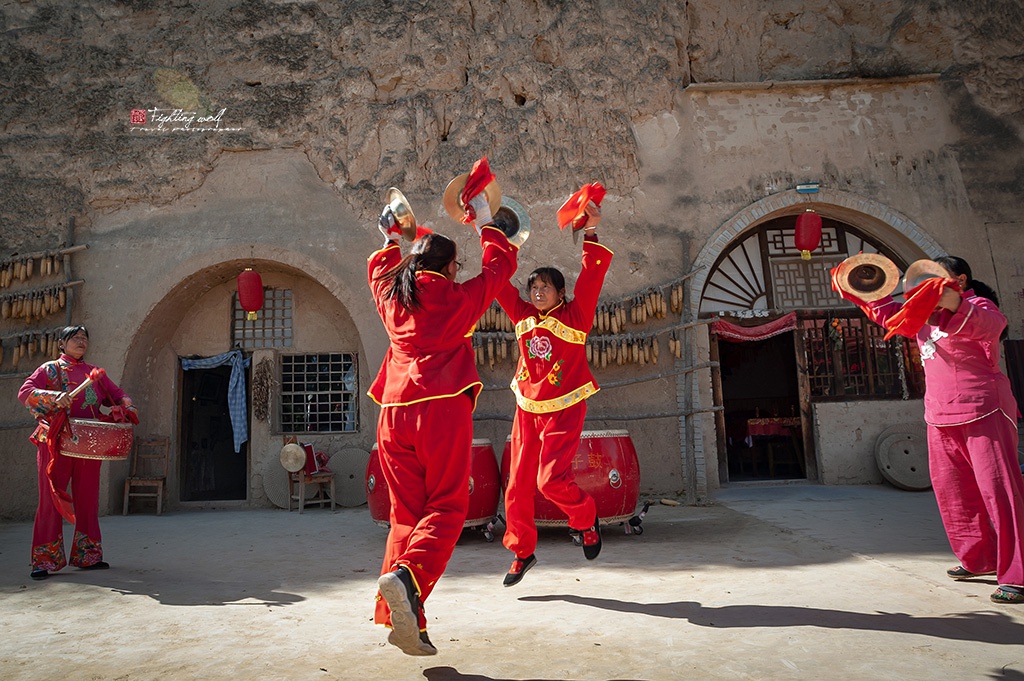 壶口斗鼓|涌来万岛排空势,卷作千雷震地声