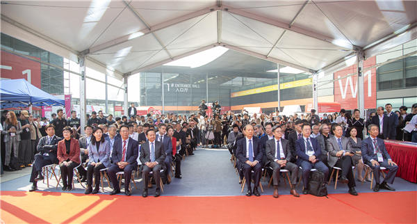 以全球新品首发为引擎，驱动乐器市场创新潜能——2024 Music China全球业界新品首发仪式在上海隆重举行